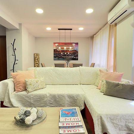 Luxury New Apartment City Centre & Beach, Аликанте Экстерьер фото