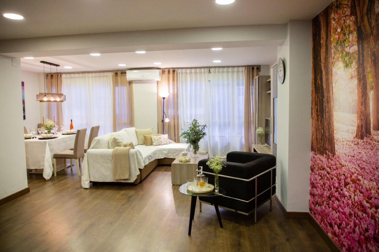 Luxury New Apartment City Centre & Beach, Аликанте Экстерьер фото