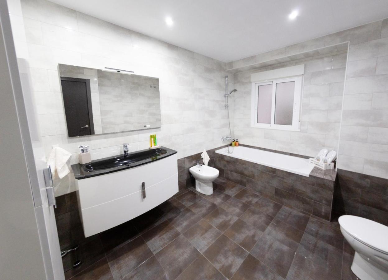 Luxury New Apartment City Centre & Beach, Аликанте Экстерьер фото