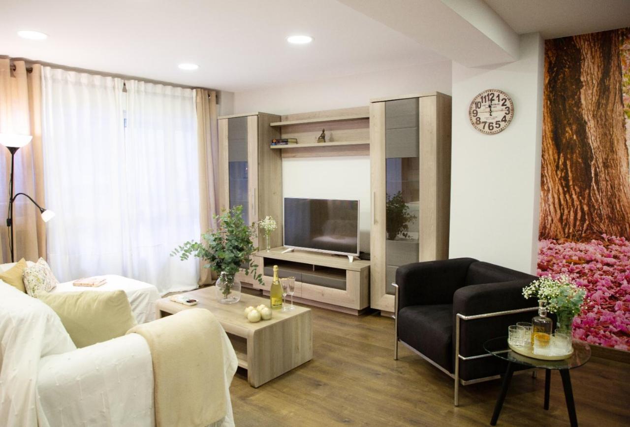 Luxury New Apartment City Centre & Beach, Аликанте Экстерьер фото