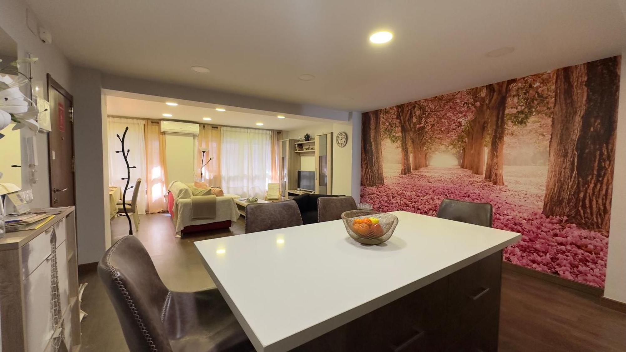 Luxury New Apartment City Centre & Beach, Аликанте Экстерьер фото